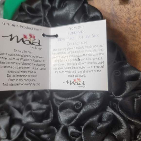 NWT.  Mod by Design. 100% Silk Handbag.  (778) - Picture 3 of 12